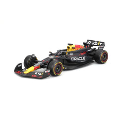 Bburago Red Bull RB20 #1 Max Verstappen 2024 Pit Pass 1:43 Die-Cast Diorama Set | 18-38453V