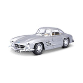 Bburago Mercedes-Benz 300 SL 1954 1:24 Die-Cast Model Car - Silver