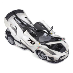 Bburago Ferrari FXX-K Evo #70 1:18 Die-Cast Model Car - White