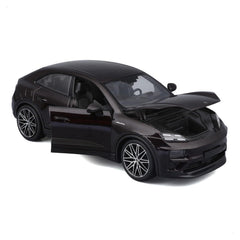Bburago Porsche Macan Turbo Electric 1:24 Die-Cast Model Car