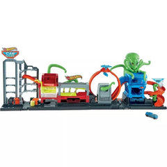 Hot Wheels Action Figure-8 Raceway Track Set | MTHWGTT96