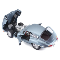 Bburago Jaguar E-Type Coupe 1961 1:18 Die-Cast Model Car